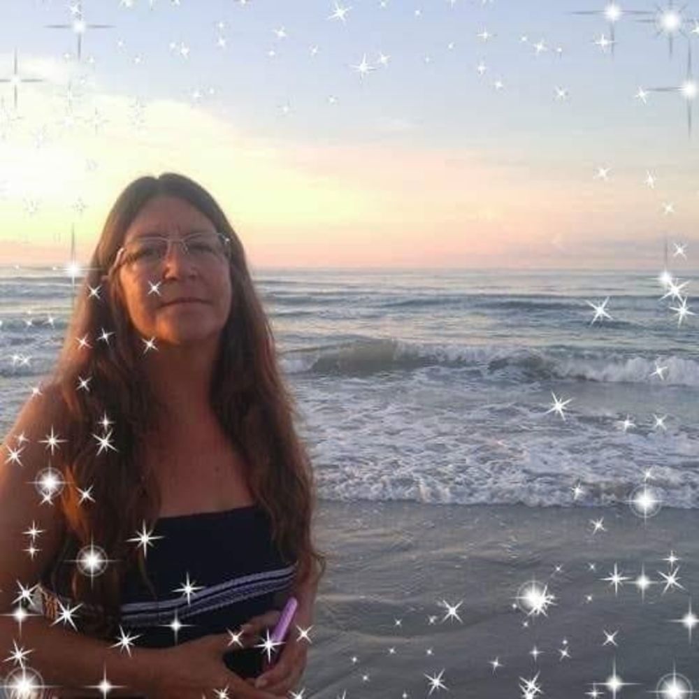 Meet your Posher, Ginia